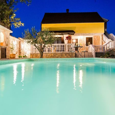 Holiday Home Iva With Pool ซูโกชัน ภายนอก รูปภาพ
