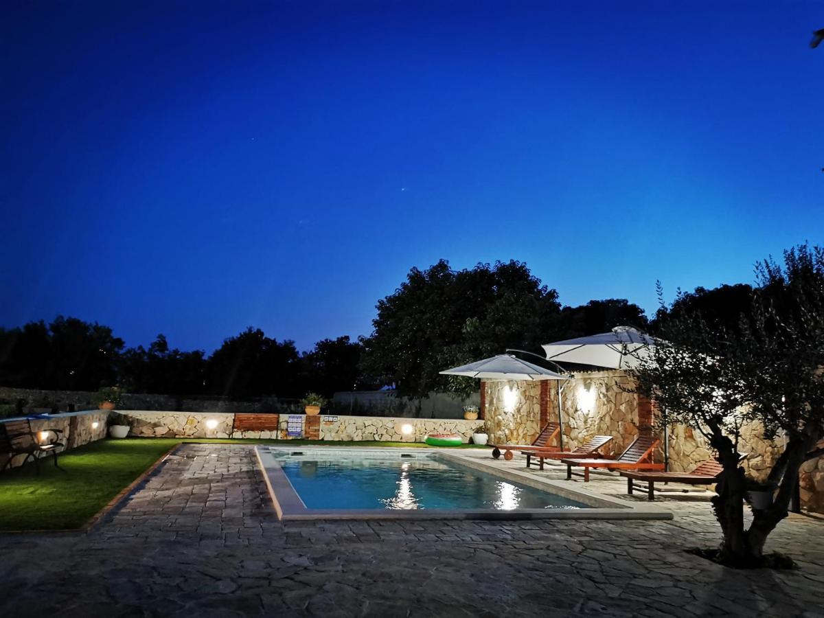 Holiday Home Iva With Pool ซูโกชัน ภายนอก รูปภาพ