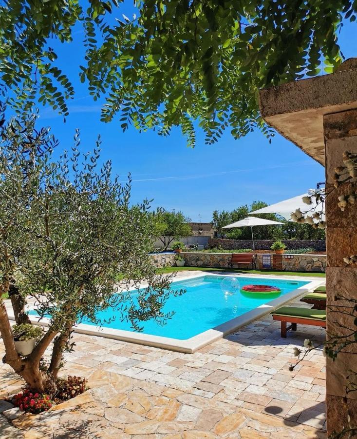 Holiday Home Iva With Pool ซูโกชัน ภายนอก รูปภาพ