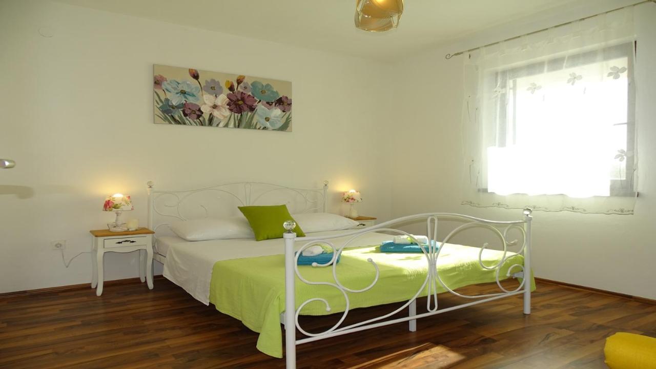 Holiday Home Iva With Pool ซูโกชัน ภายนอก รูปภาพ