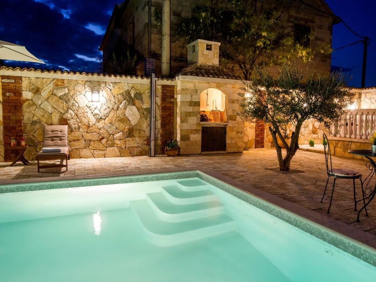 Holiday Home Iva With Pool ซูโกชัน ภายนอก รูปภาพ