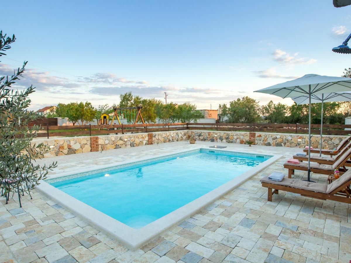 Holiday Home Iva With Pool ซูโกชัน ภายนอก รูปภาพ