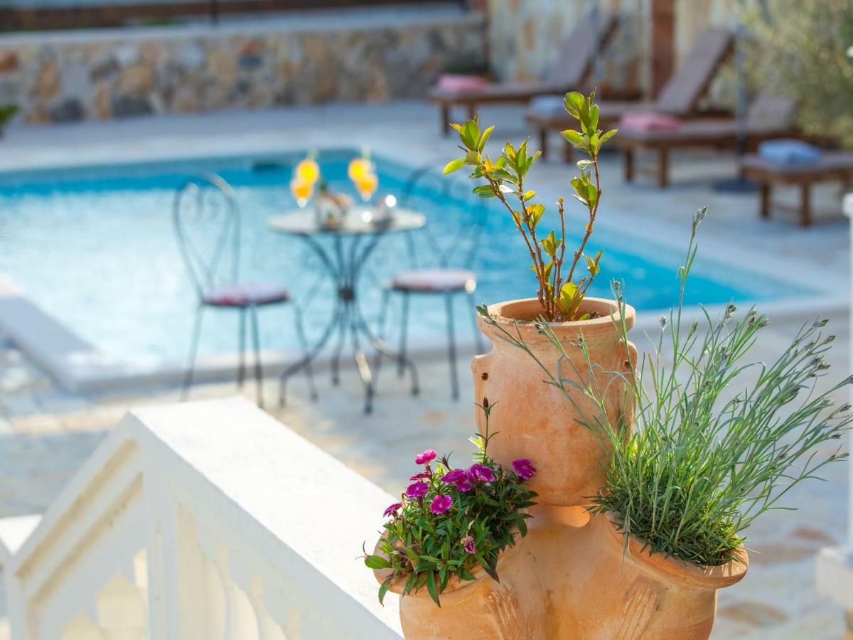 Holiday Home Iva With Pool ซูโกชัน ภายนอก รูปภาพ